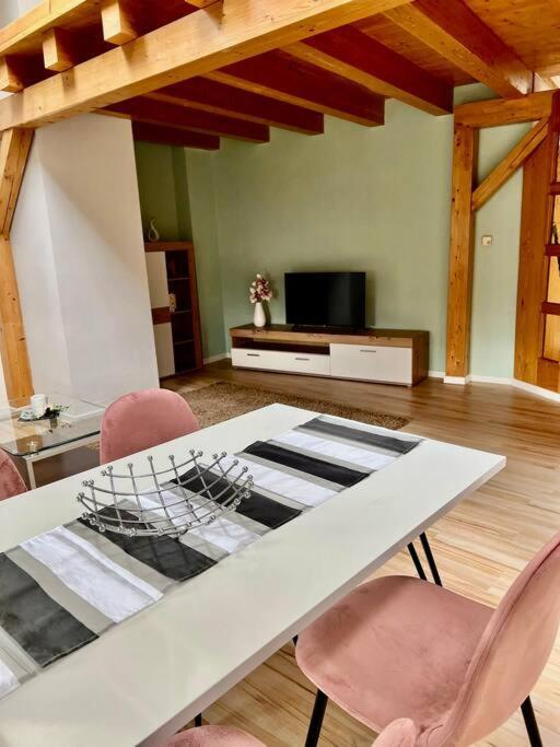 Wanderurlaub Mit Und Ohne Hund! Apartamento Harra Exterior foto